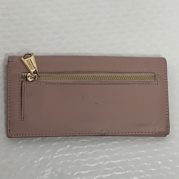 Aimee Kestenberg Marietta Wallet in pink - Picture 5 of 9